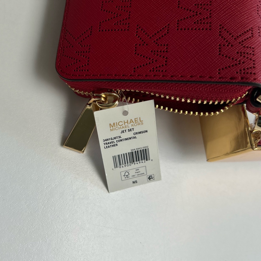 New Michael Kors Continental Travel Wallet Jet Set Large Crimson Red Leather - Picture 3 of 12
